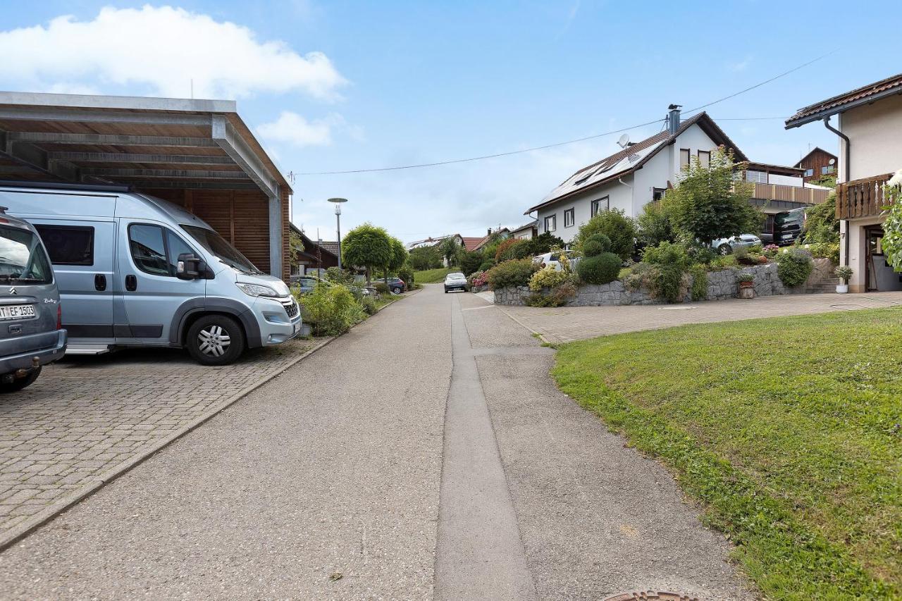 Zum Haselbach Apartamento Weilheim Exterior foto