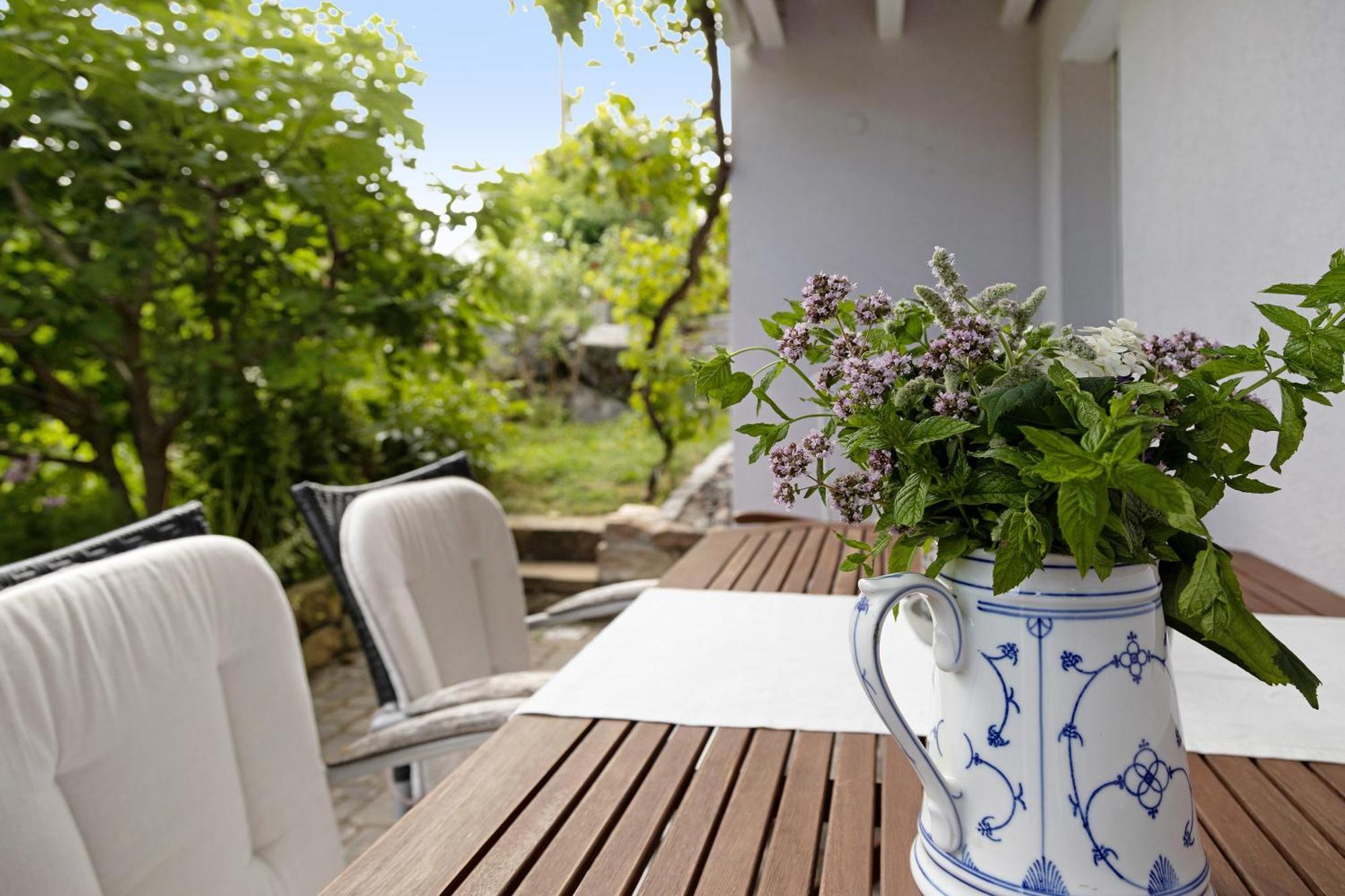 Zum Haselbach Apartamento Weilheim Exterior foto