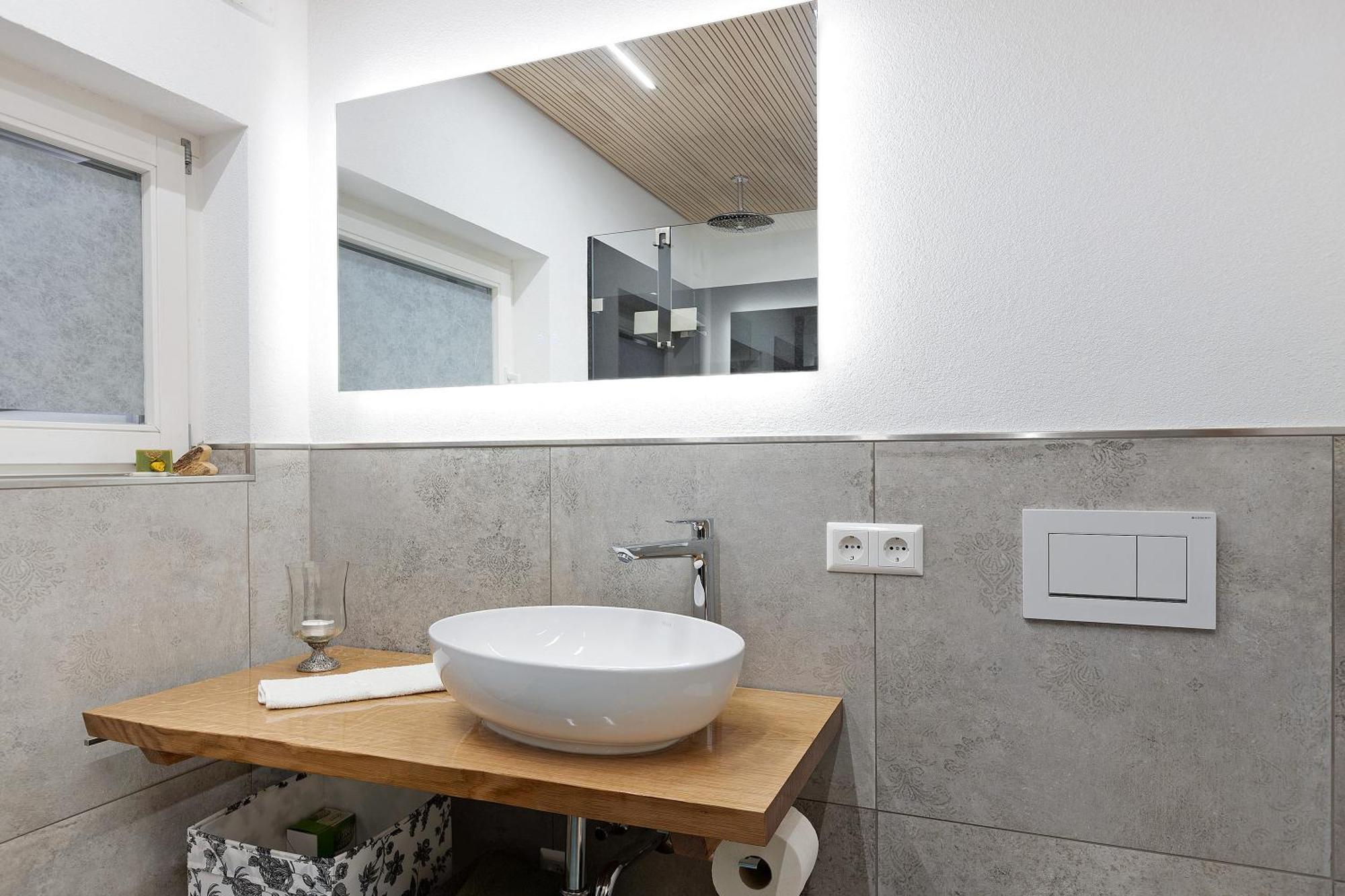 Zum Haselbach Apartamento Weilheim Exterior foto