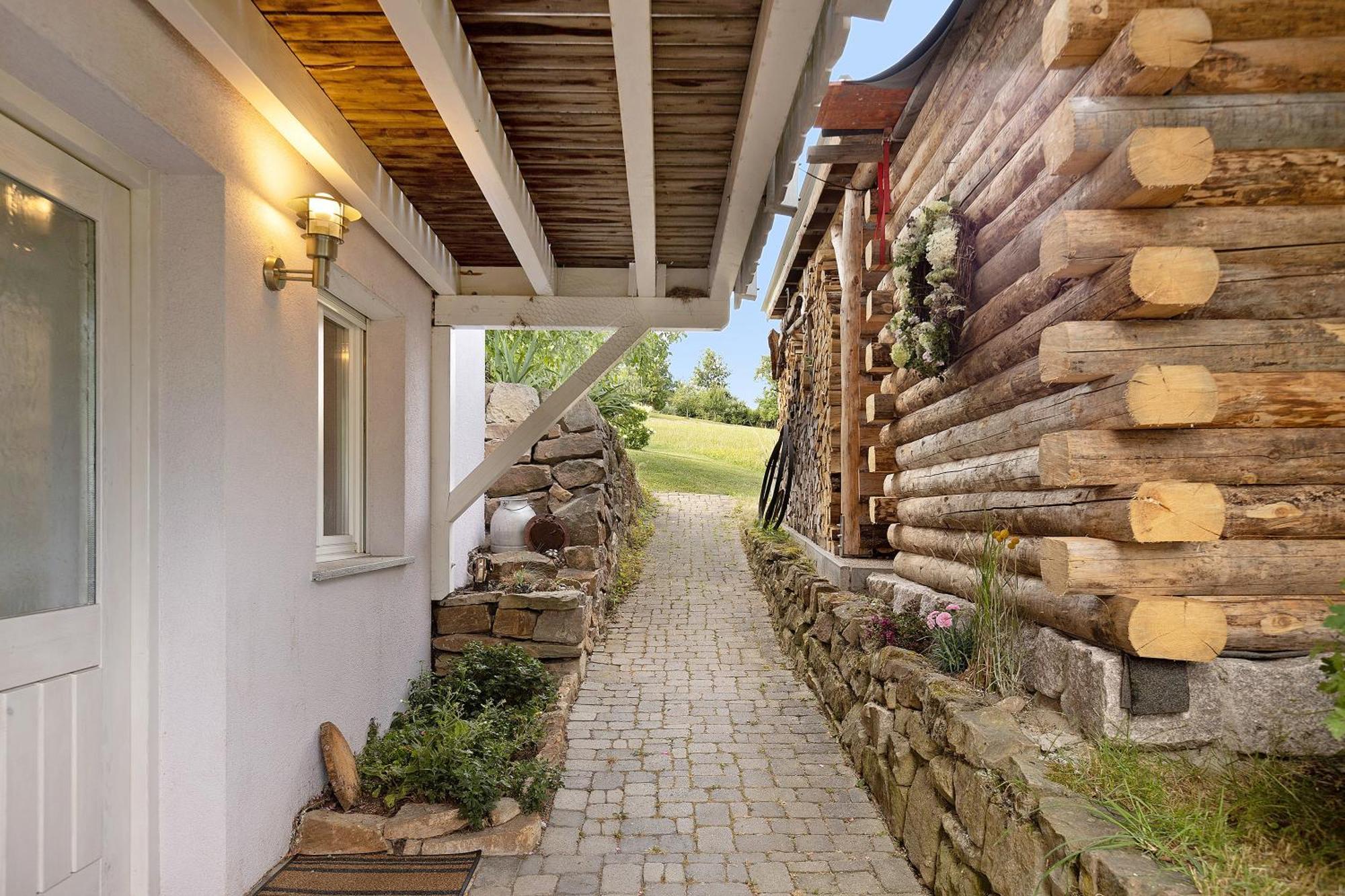 Zum Haselbach Apartamento Weilheim Exterior foto